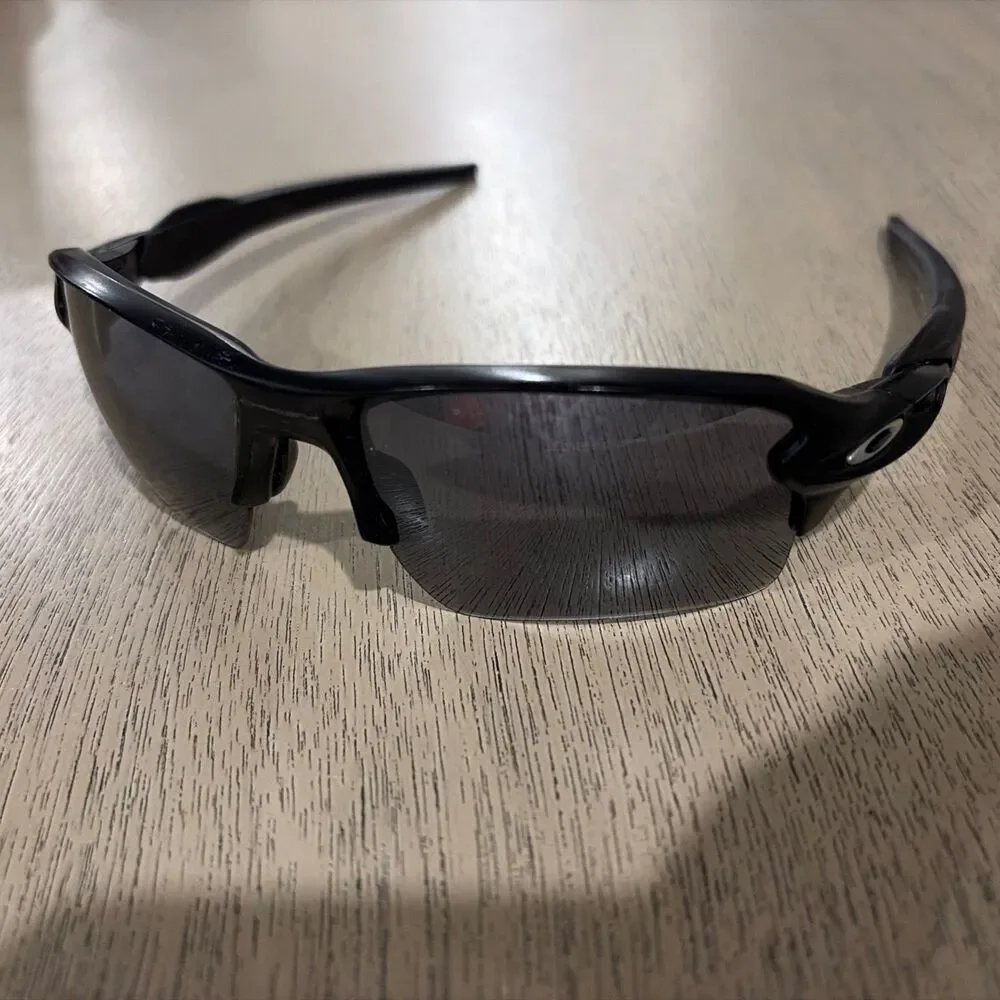 VTG OAKLEY FLAK 2.0 Sunglasses Black Frame PRIZM Polarized OO9188-01 59 12 133